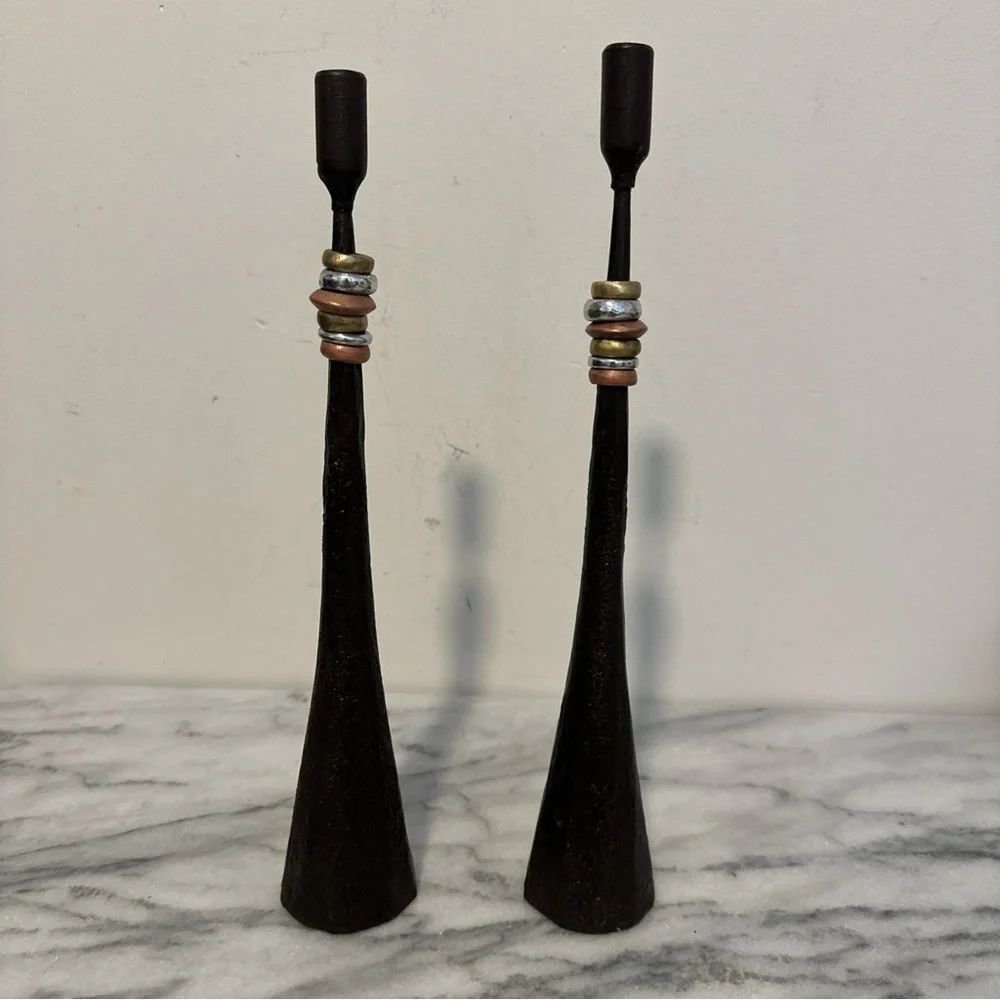 Luis Marques Handmade Modern
Minimalist Style Iron W/ Metal
Rings Candlestick
